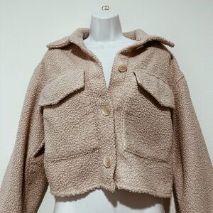 Cozy cropped sweater🧸